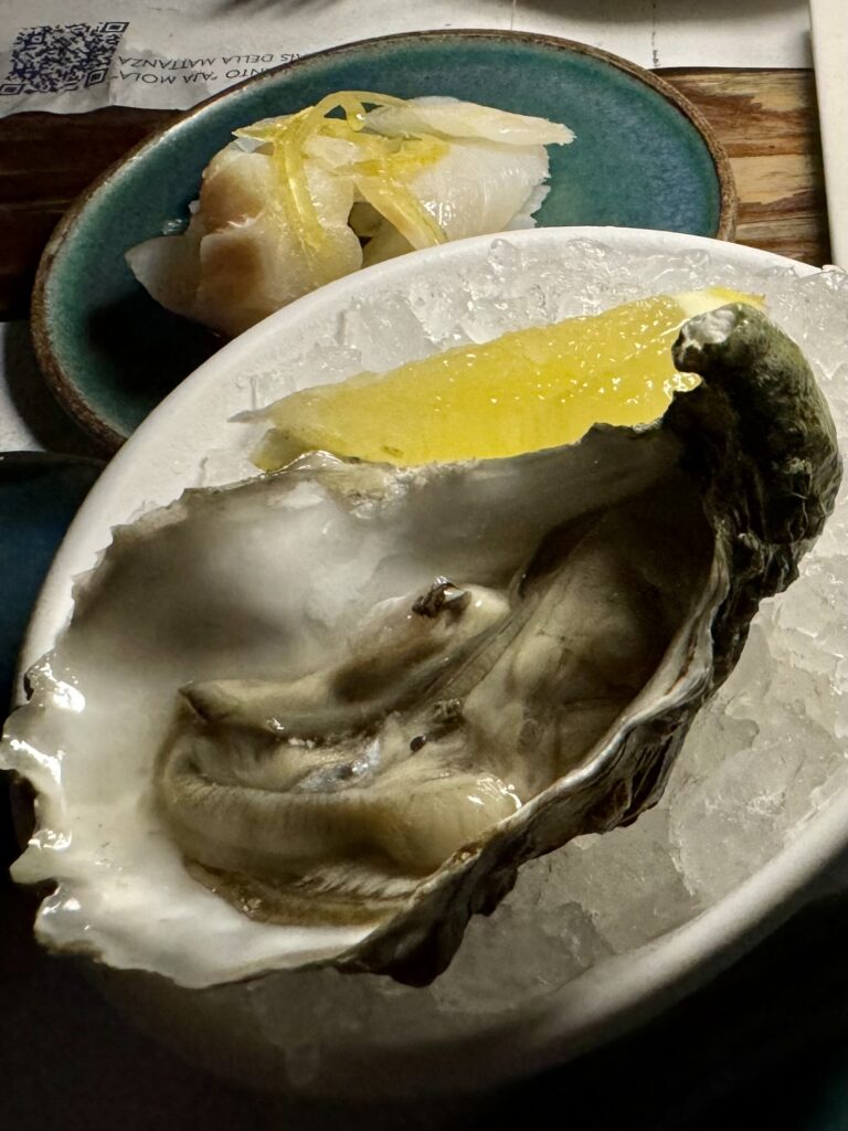 生牡蠣と白身魚の刺身